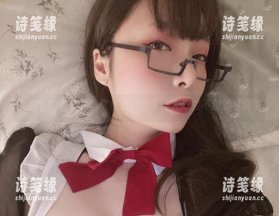 次屁啦 次屁啦的私底下风纪委员,分享让人忍俊不禁的写真集
