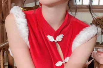 原图在这儿，不在线也不行，清水由乃的眼镜真让人无可自拔！