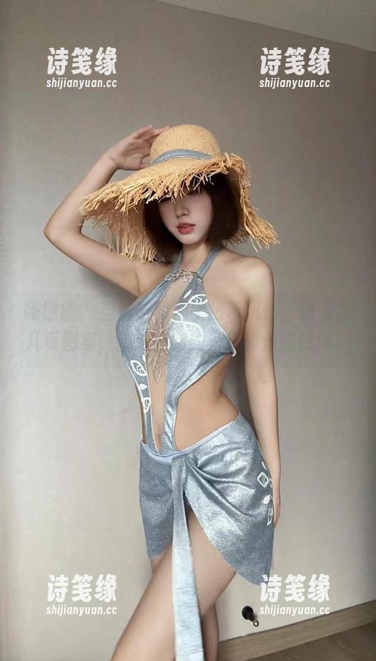 琳铛铛 微密圈 - 当琳铛铛遇上热带风情,随便翻几页图集,都想立刻约一场海边的悠闲。