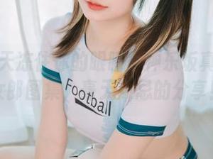 别让冬天冻住你的眼睛！神乐坂真冬赛车女郎图集，毫无顾忌的分享！
