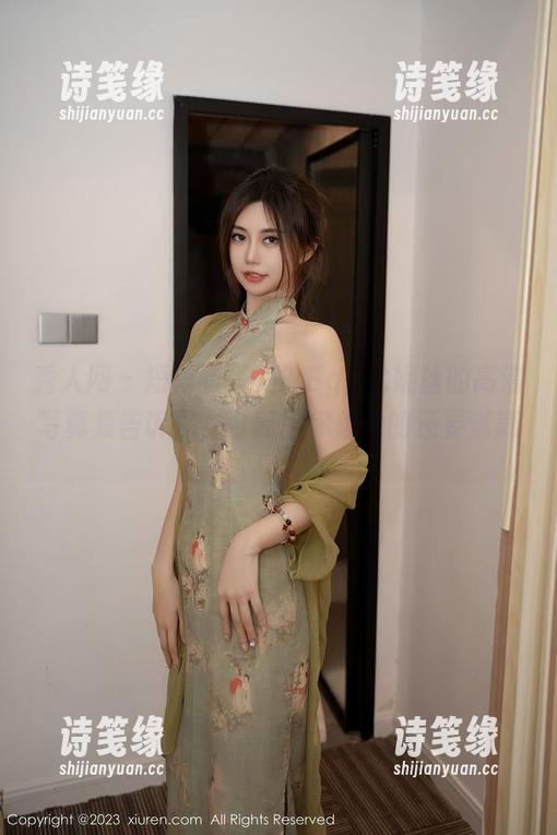 秀人网 - 短裙有多美？Egg尤妮丝的高清写真集告诉你，可能比你想象的还要迷离。