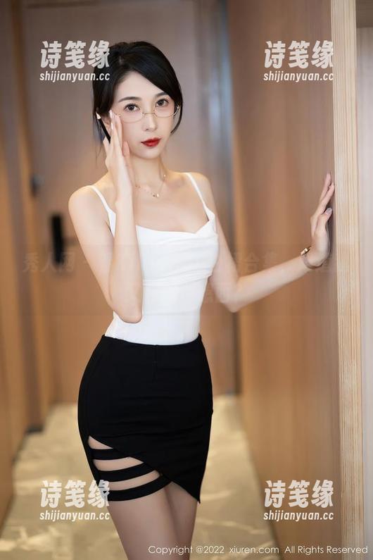 秀人网-Kikibaby 秀人网 - 看Kikibaby白裙合集,难道我又在想东想西?