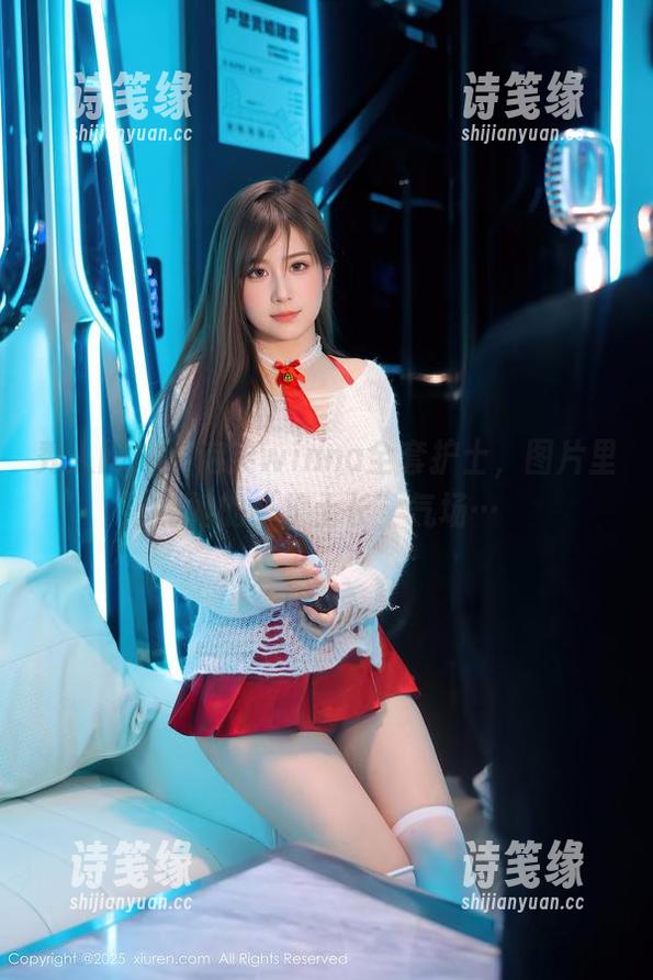秀人网-小泡芙winna 秀人网 - 小泡芙winna全套护士,图片里有她的“护士长”气场…