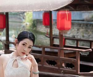秀人网 – 林文文和蕾丝——原图球，你会哭吗？