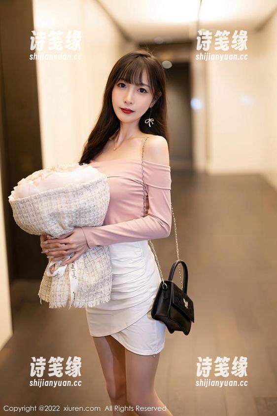 秀人网-王曼柔 秀人网 - 王曼柔的图包,免费送的,秘密还是让人忍不住去搜寻。