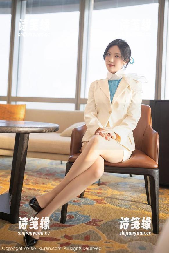 秀人网-糯美子Mini 秀人网 - 套图里糯美子Mini护士的眼神,感觉要把我从病床上拉起来,看那神情,难以拒绝。