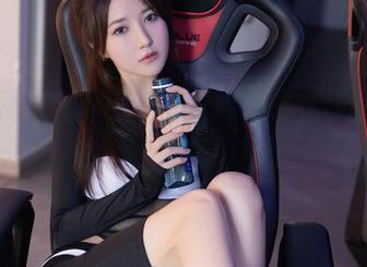 秀人网 – 龙泽美曦的空姐图集在线，别担心，不会有颠簸！