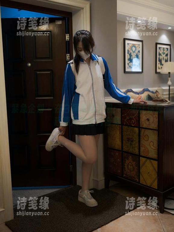 紧急企划-小恩 紧急企划 - 在白裙里的小恩:一组让你想起清风的图片合集