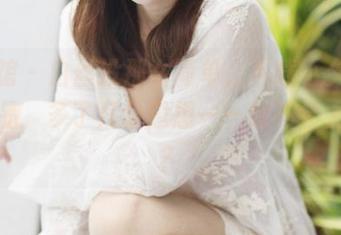 美媛馆 – 白丝没那么简单，下载小夕juju的作品，多了几分遐想——会不会太敏感？