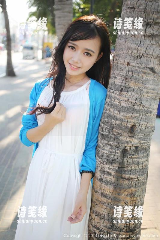 美媛馆-糯美子Mini 美媛馆 - 糯美子Mini眼镜,只一系列图片,心思却飘到了别的地方。