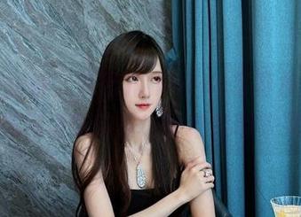 海边自由行，腐团儿Ikaros写真集分享，没想到海滩吹的风也能给我带来灵感！