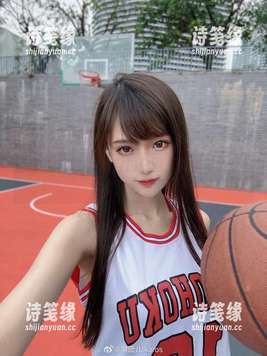 腐团儿Ikaros 腐团儿Ikaros的自拍杂图,网盘里全是日常的另一面