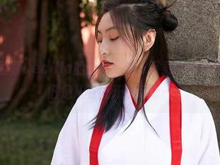 蜜桃社 – 陆萱萱Cecilia的运动图库，下载安装再说，现实我依旧是从看图开始运动…