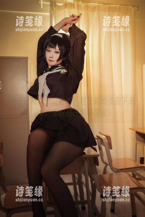 贞子蜜桃 贞子蜜桃的泳装尝试,碧蓝航线美图下载,穿衣搭配的日常小困扰!