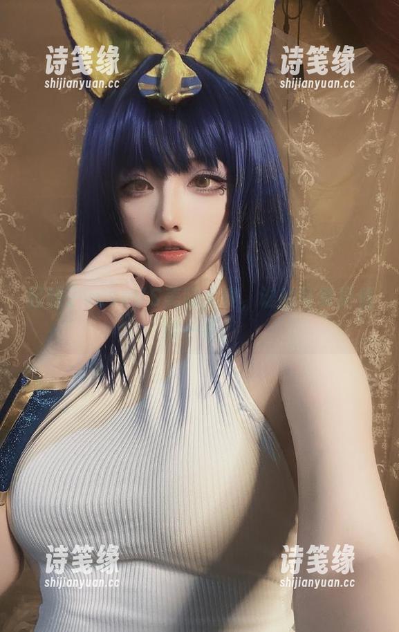 起起子vvvvVS美腿大赛，谁的写真更值得一看？