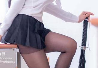 高清壁纸时间！雨波_HaneAme的KonosubaAqua，让人忍不住想深究她的每一个表情！