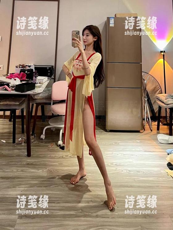 黎允熙 微密圈 - 黎允熙的职业装图集更新,深呼吸,细看会有新想法吗?
