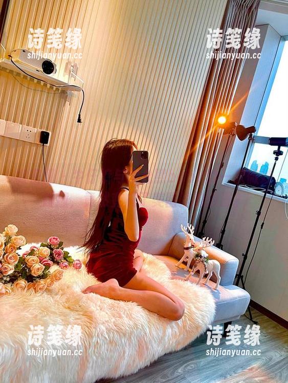 黎允熙baby 微密圈 - 牛仔裤与黎允熙baby的一次微妙碰撞,竟然变成了美图里的浪漫?